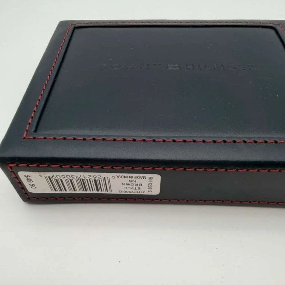 Tommy Hilfiger Leather Wallet Brand new‎